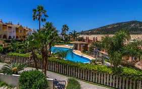 Zahara Sol Villas Y Apartamentos By Qhotels